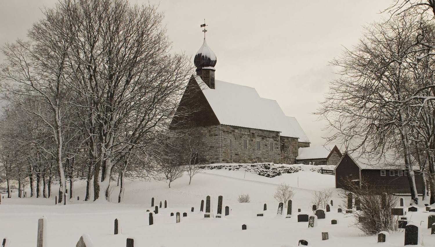Dønnes Kirke