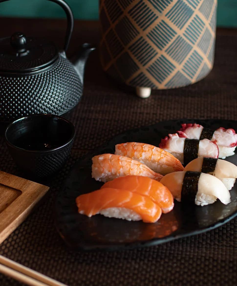 En autentisk thai matrett. sushi