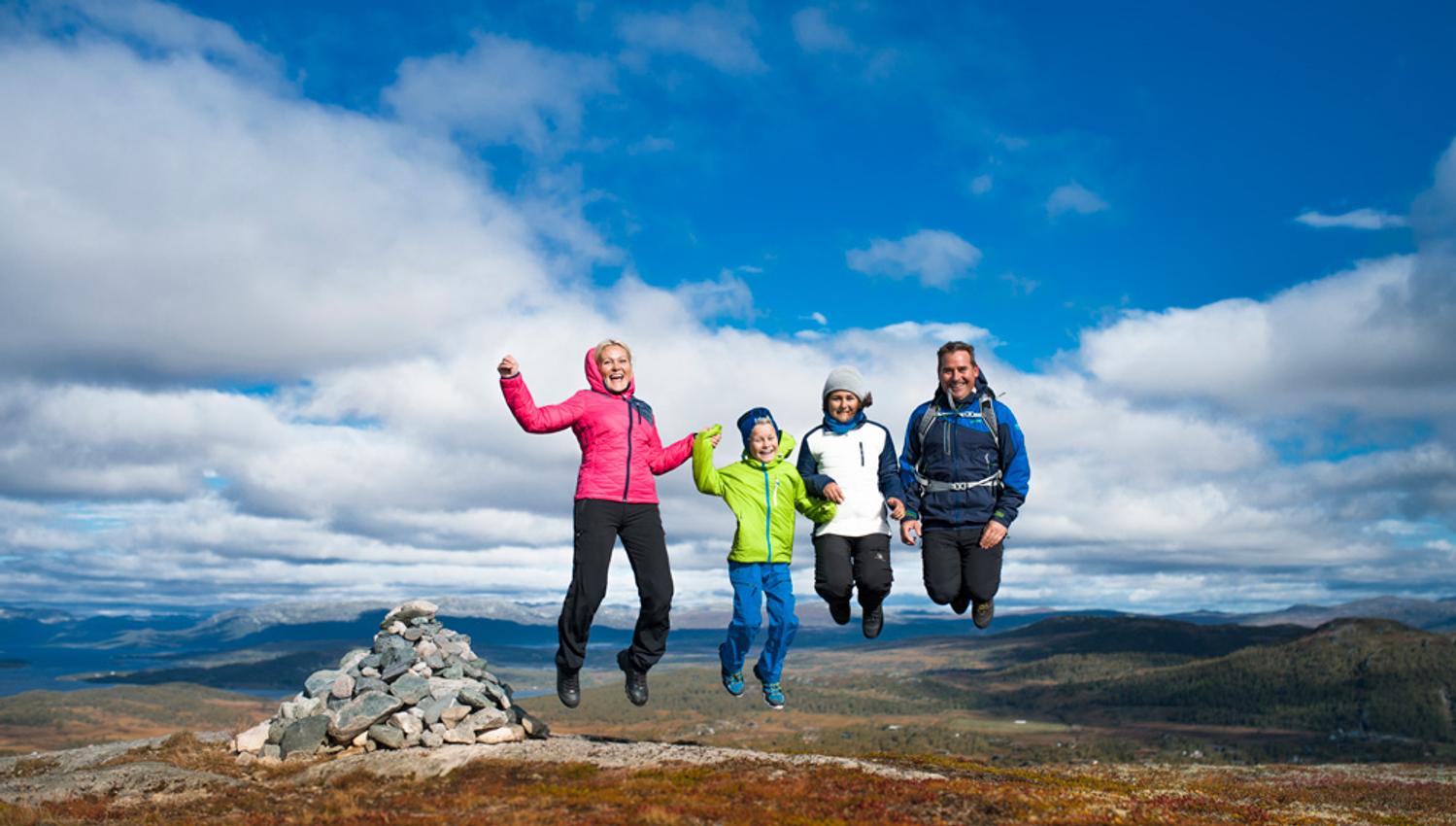 familie på fjelltur