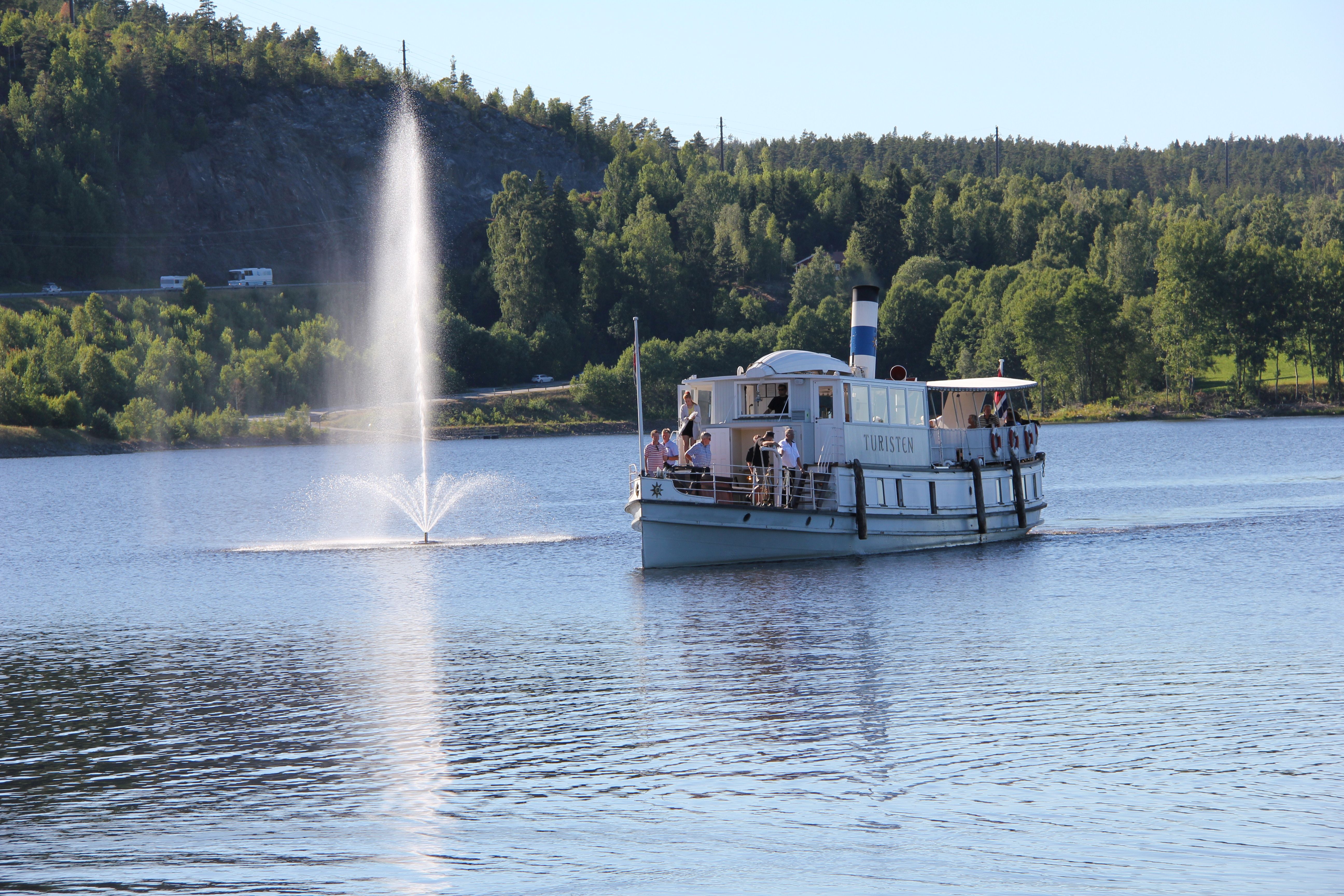 DS Turisten i Haldenkanalen