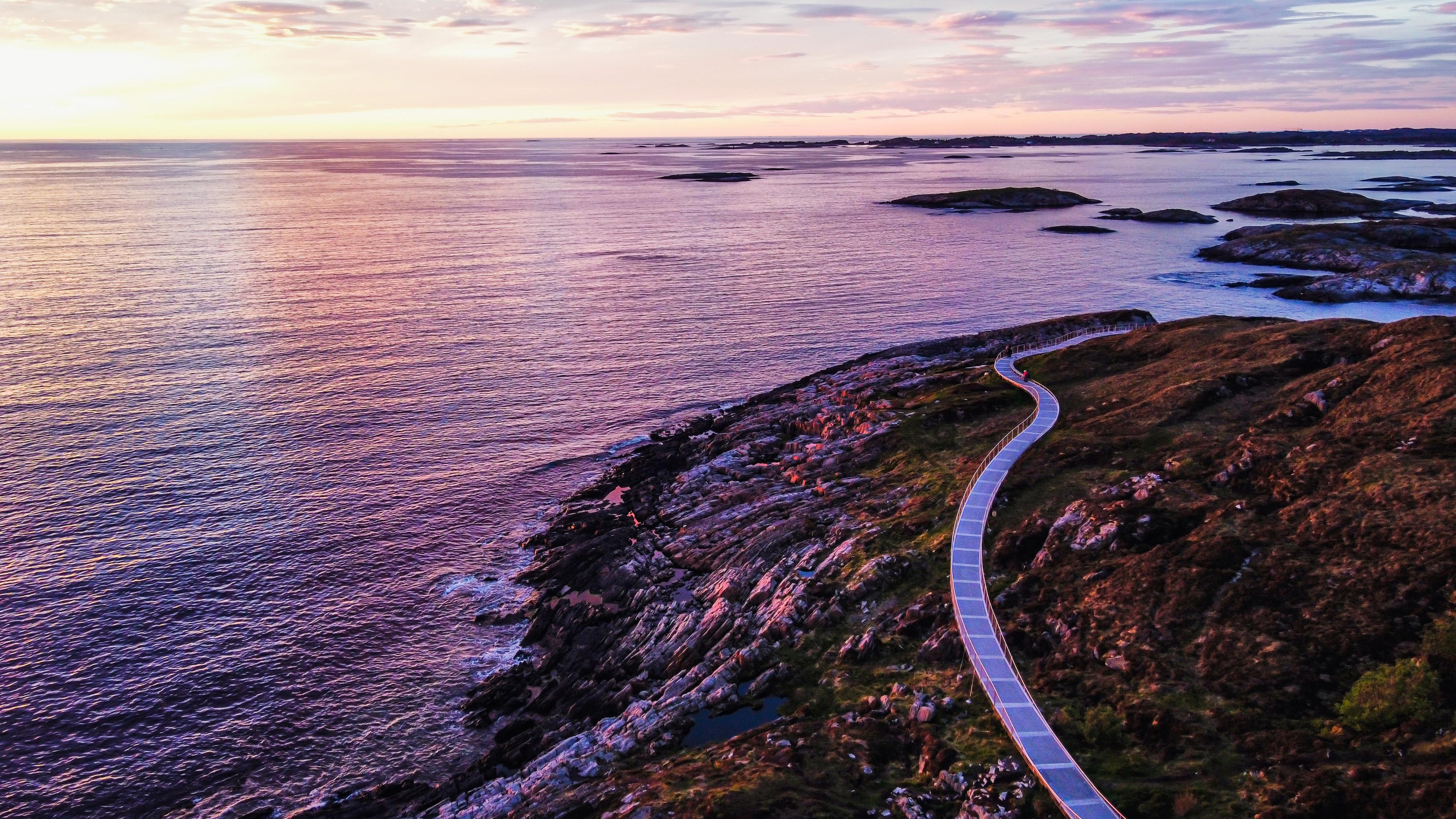 The Atlantic Road - walking path