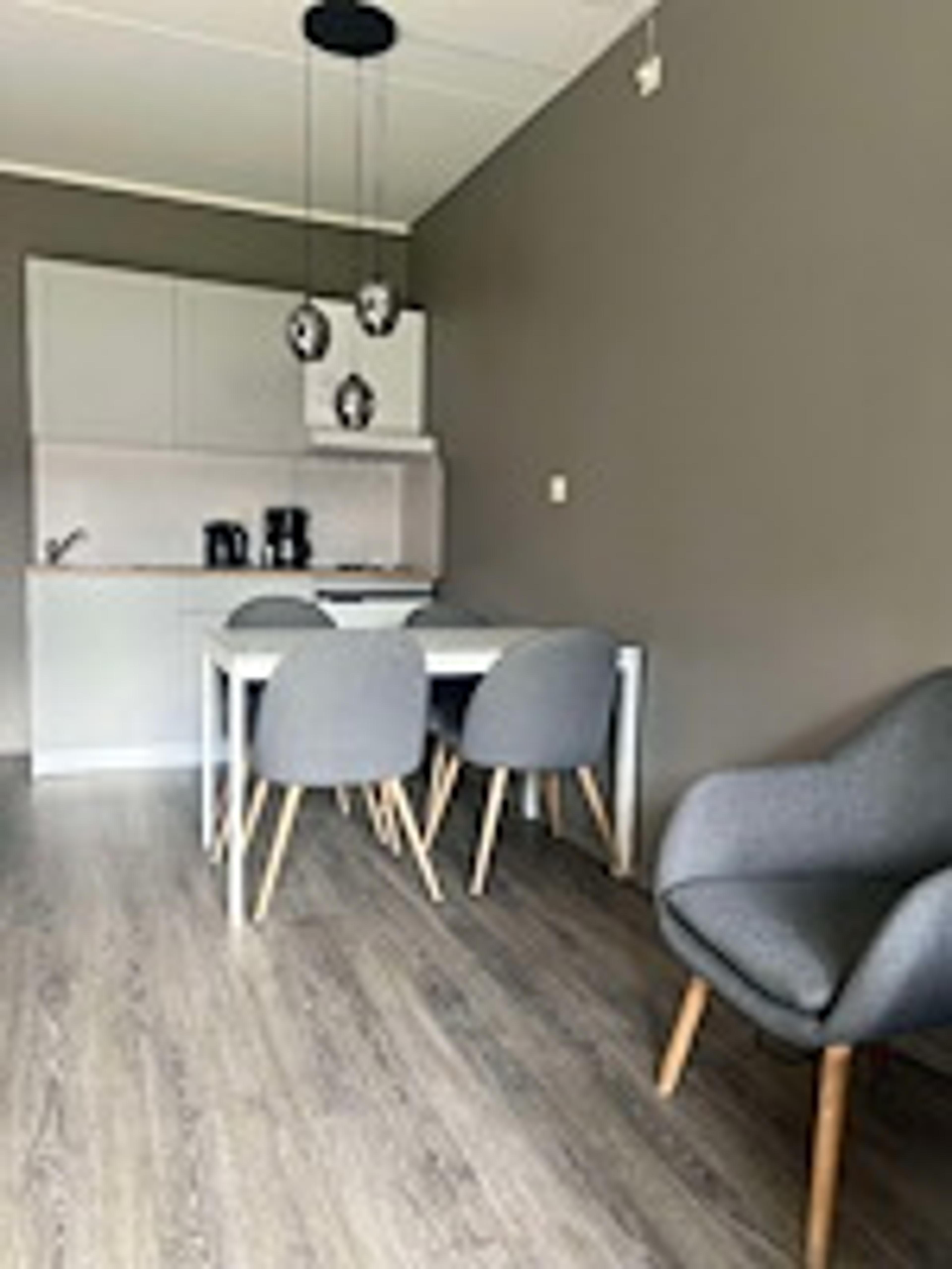 d74efec1-8a75-48b5-b511-576725c9f307