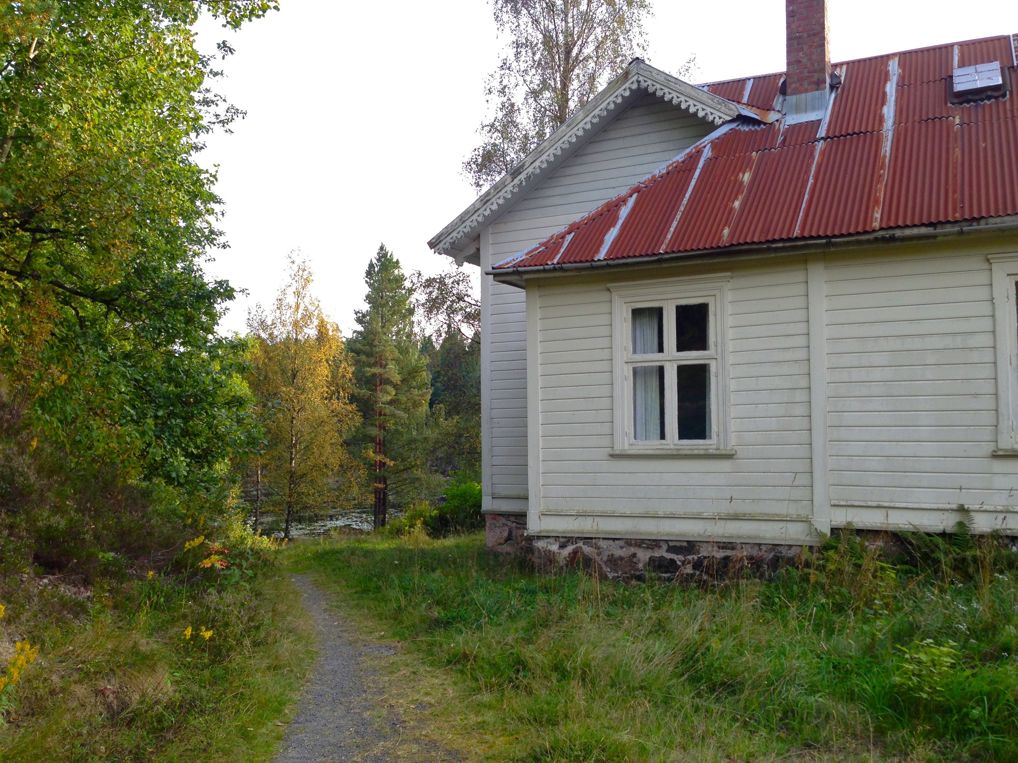 Hus ved Valbergtjenna