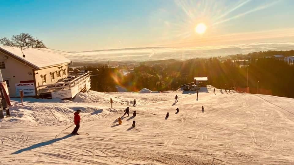 Lierberget Hamar Alpinsenter, solnedgang