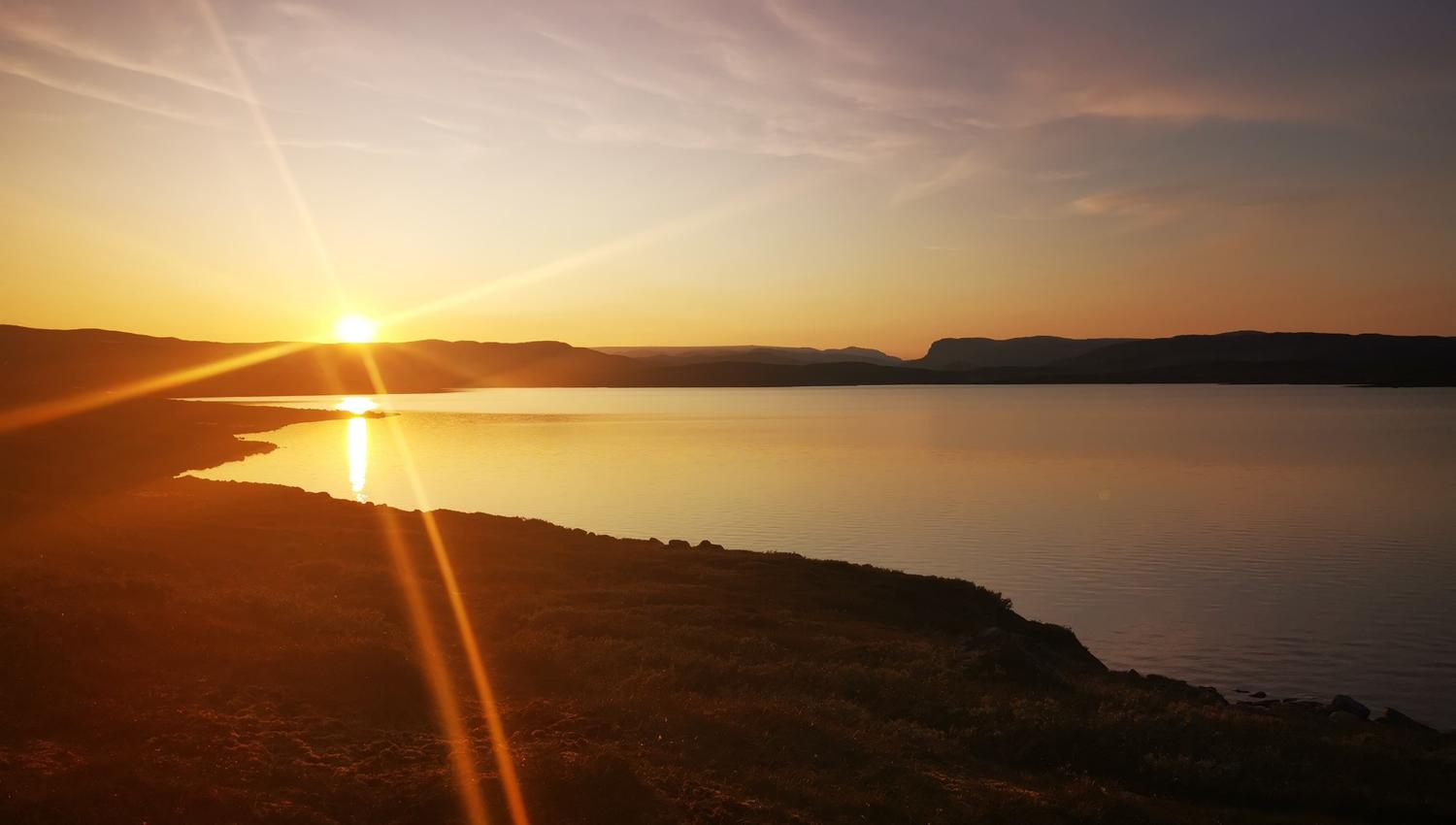 Sunset overview of the lake Halnefjorden.