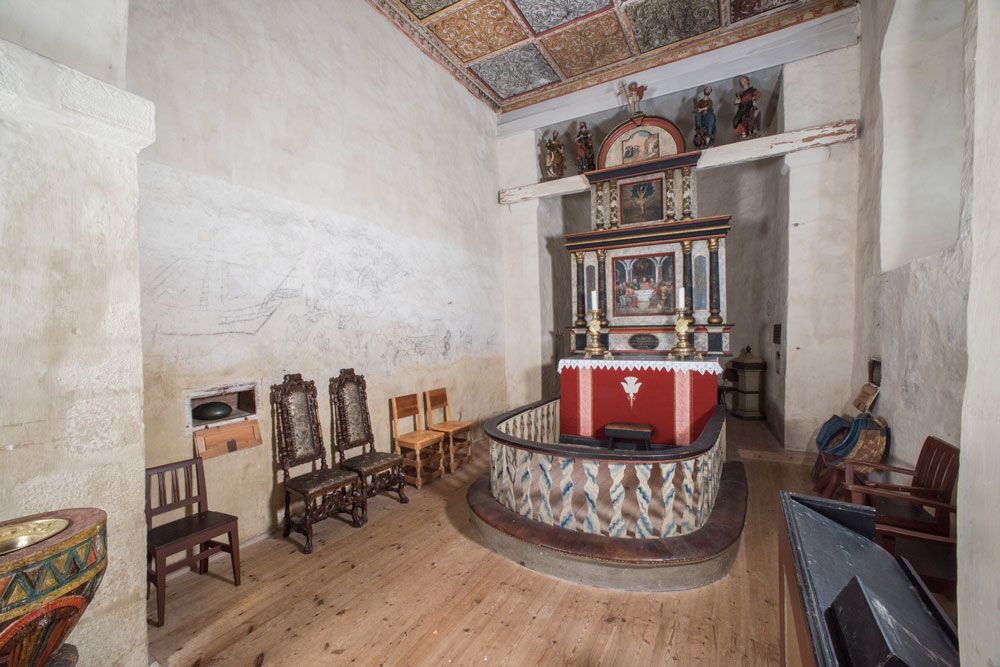 Interiør, alter Kviteseid gamle kyrkje