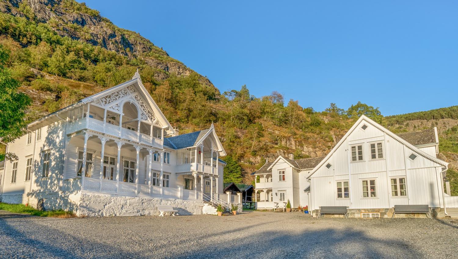 Husum Hotel, Lærdal