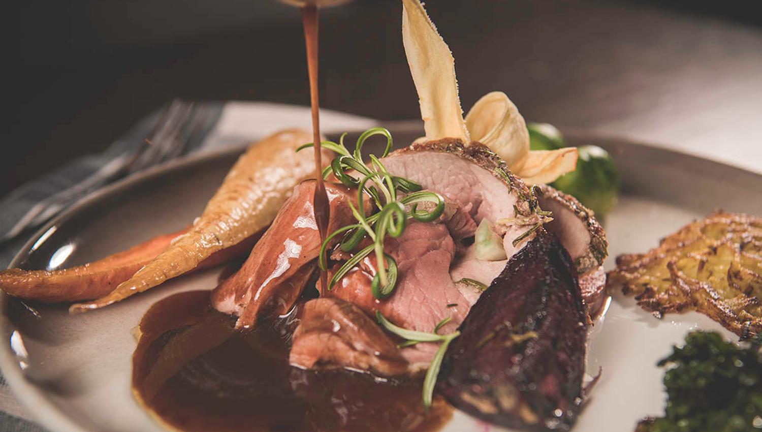 Tyinlam er naturbasert lammekjøtt, og det er høyfjellene i Valdres som gir oss så gode råvarer med smak, kjøttfylde og næringsinnhold av ypperste kvalitet!