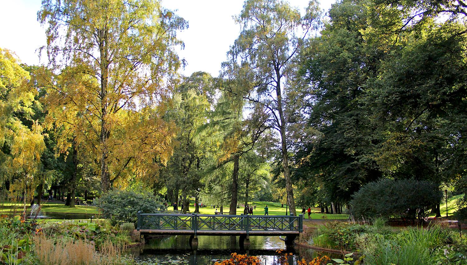 bro i slottsparken