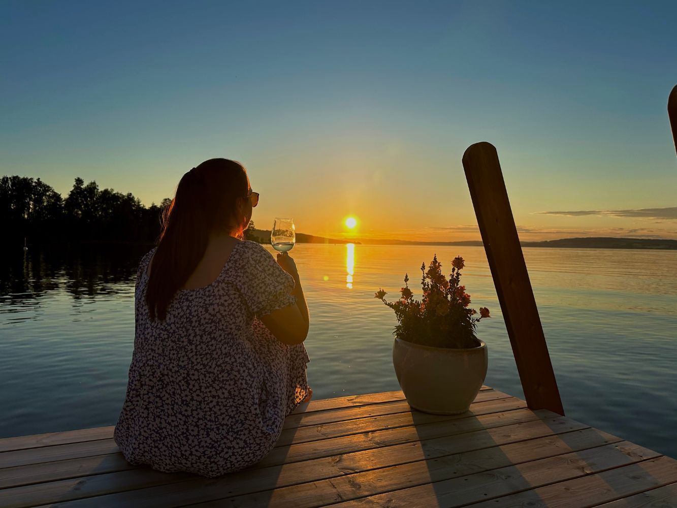 Panoramahytter i Evjua Strandpark, nyt solnedgangen
