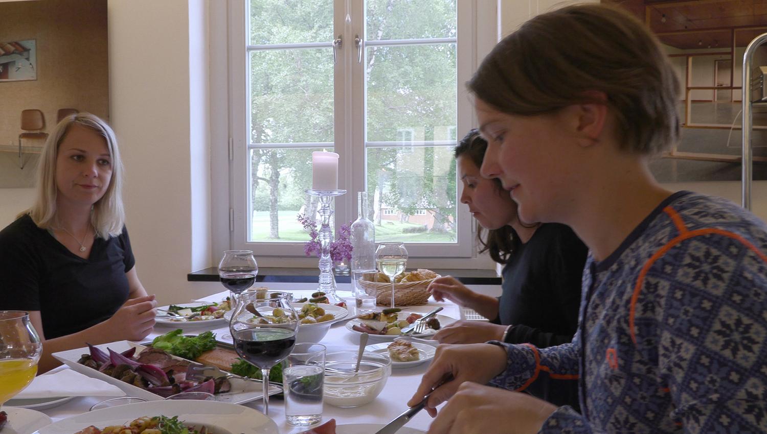 Servering på Falstadsenteret