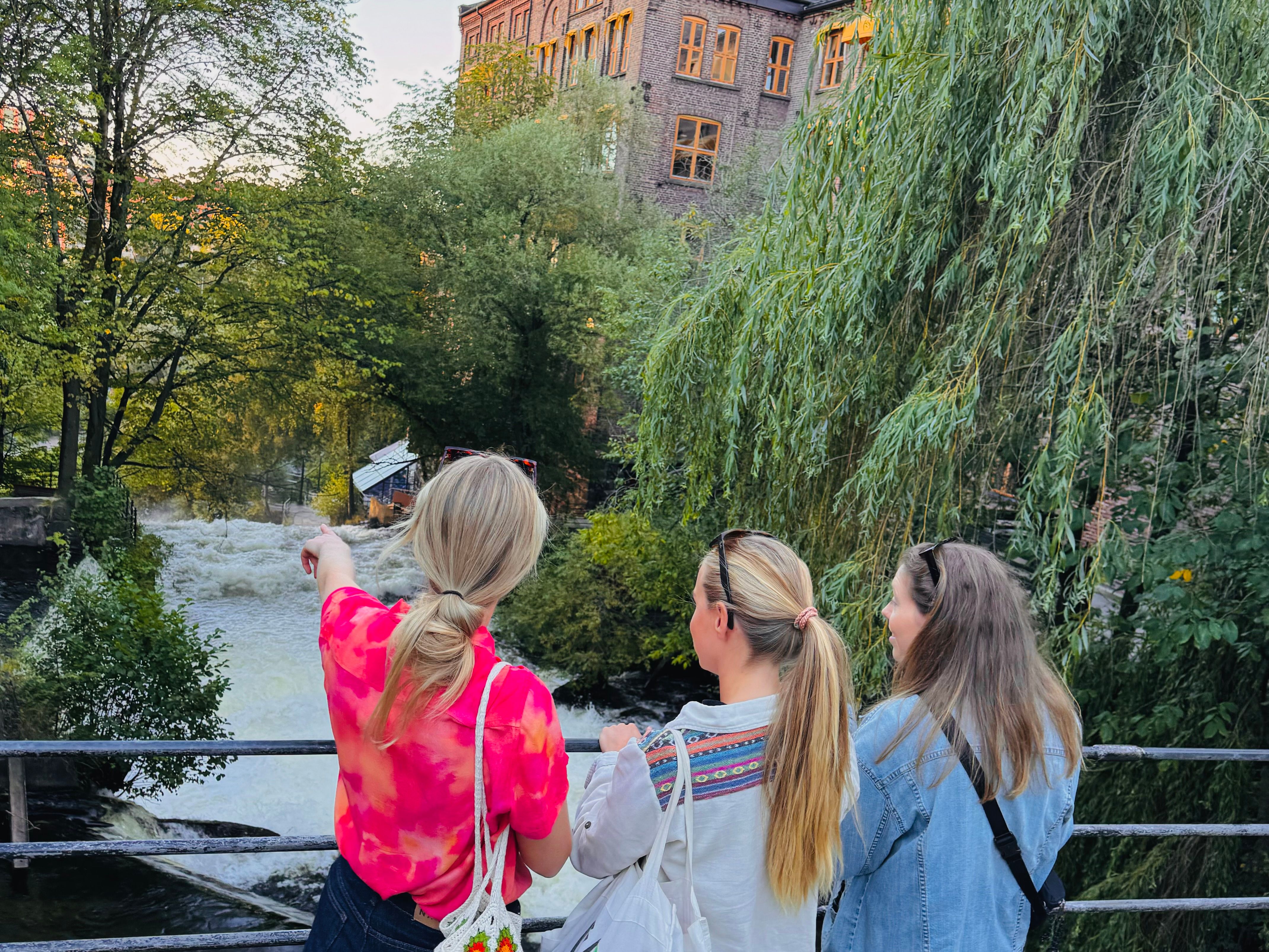 Selfie by the Aker river