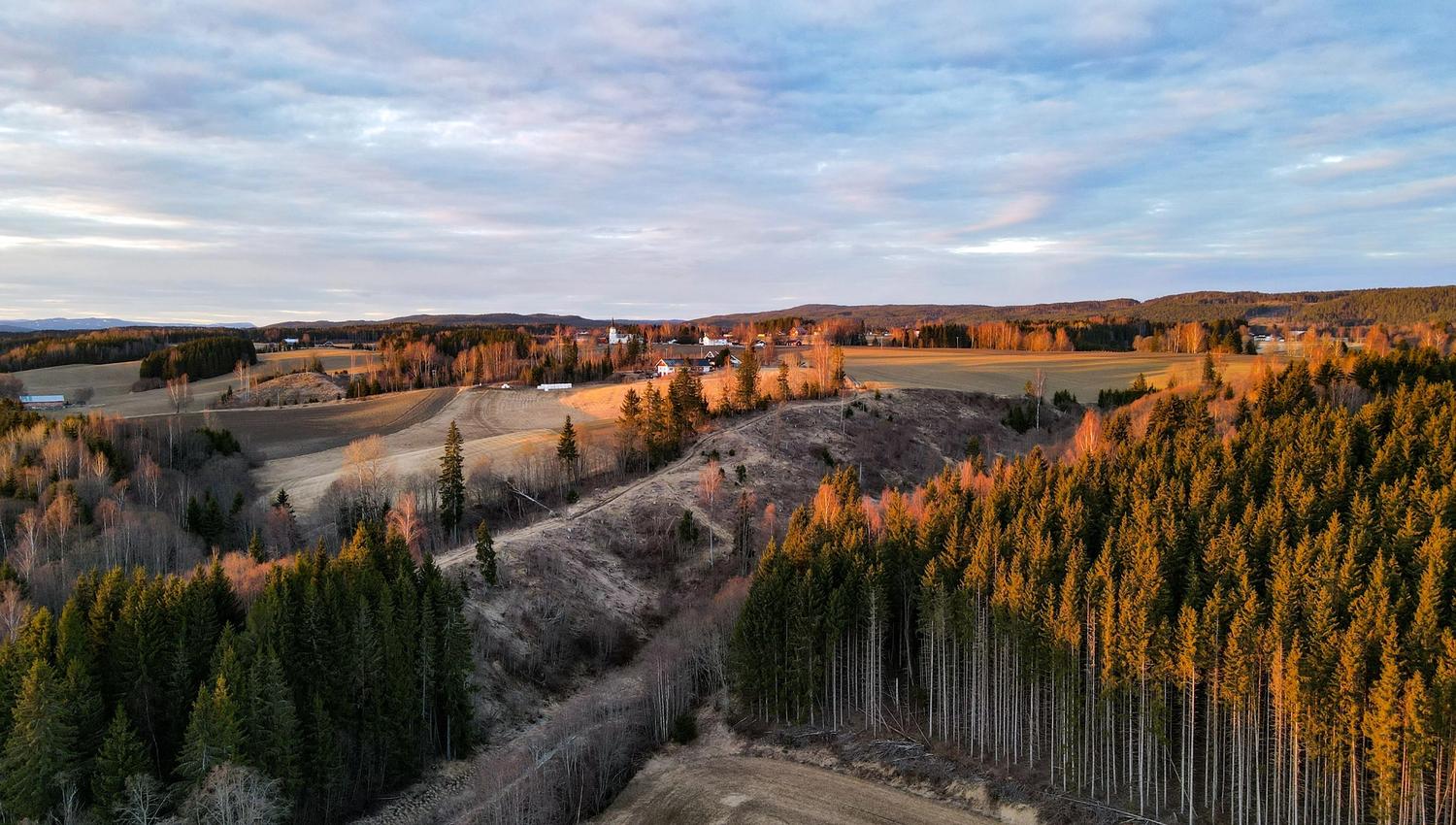 ravine landskap i solnedgang