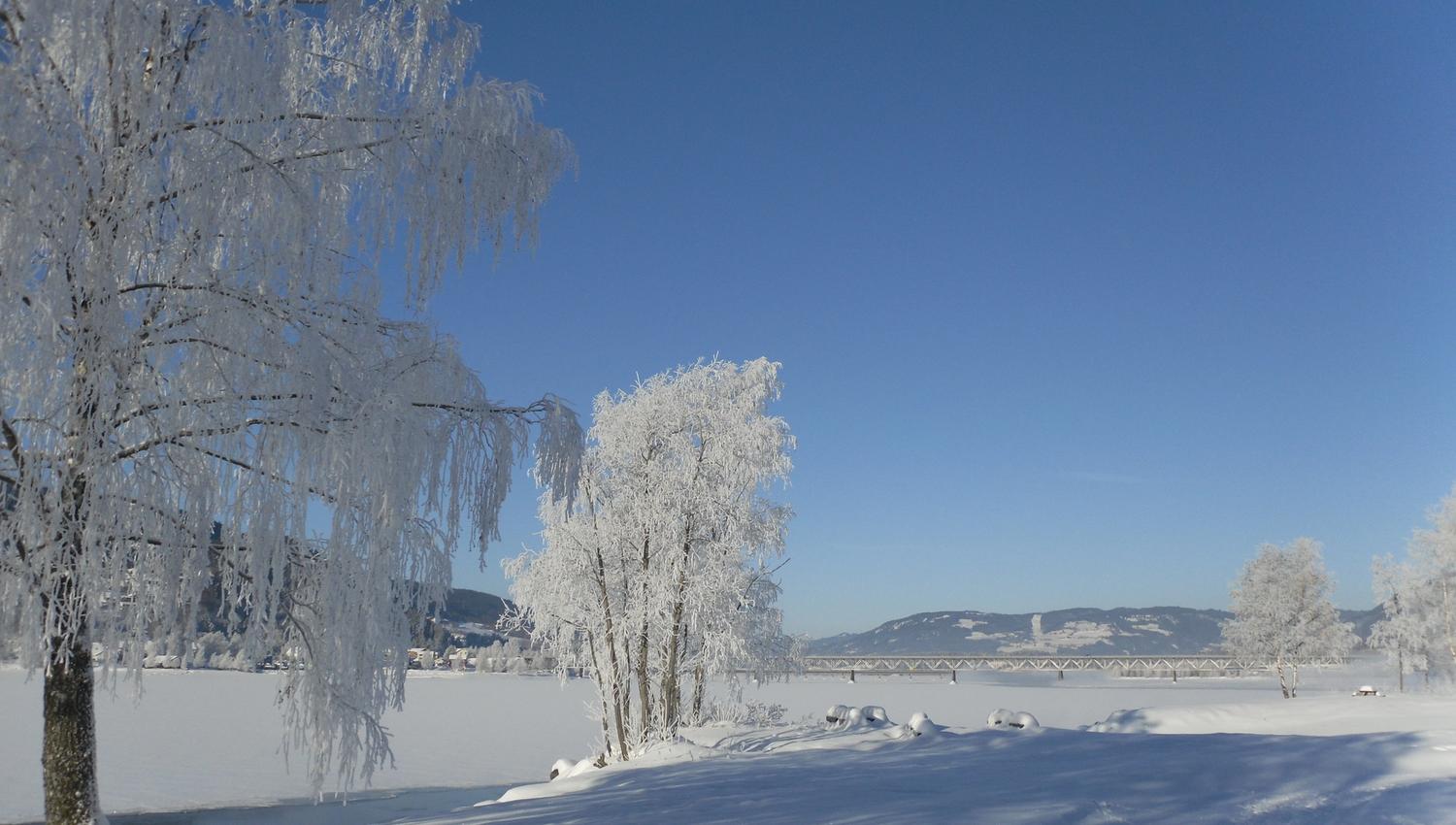Wintertime along Mjøsa
