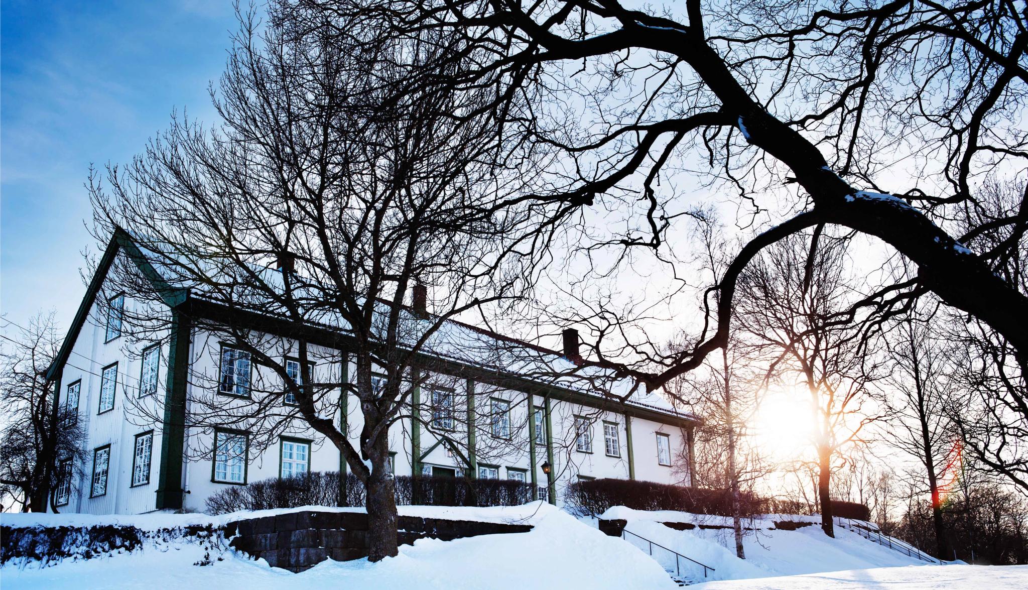 Hoel Gård - Eine Perle am Mjøsa