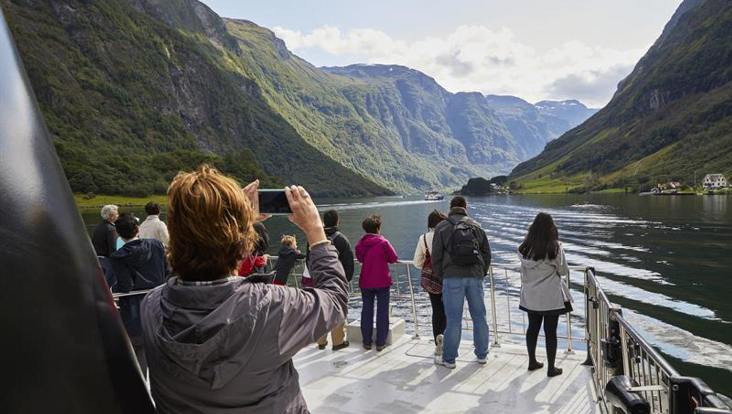 Fjord cruise between Gudvangen and Flåm