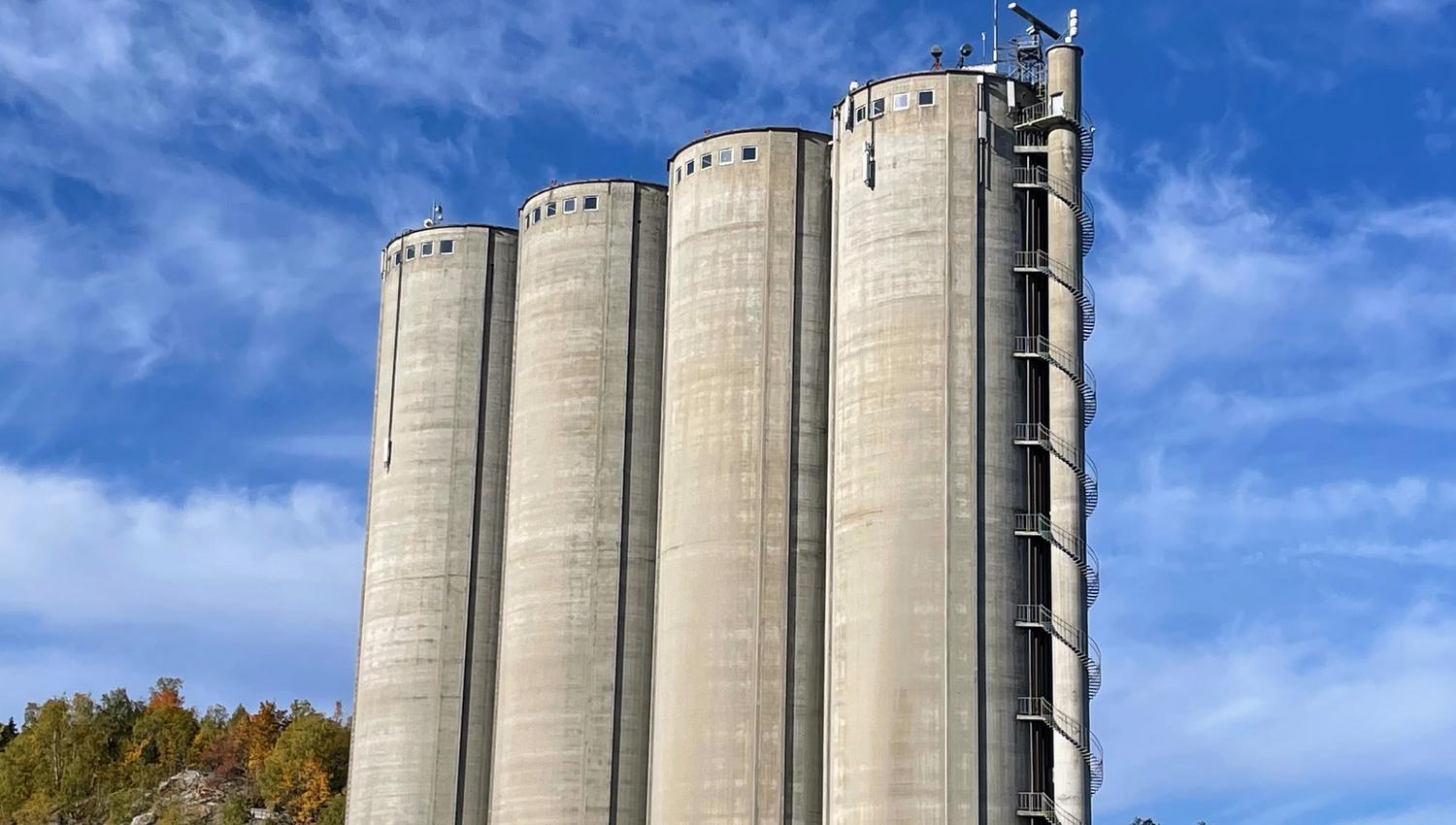 Slemmestad, 4 cement silo