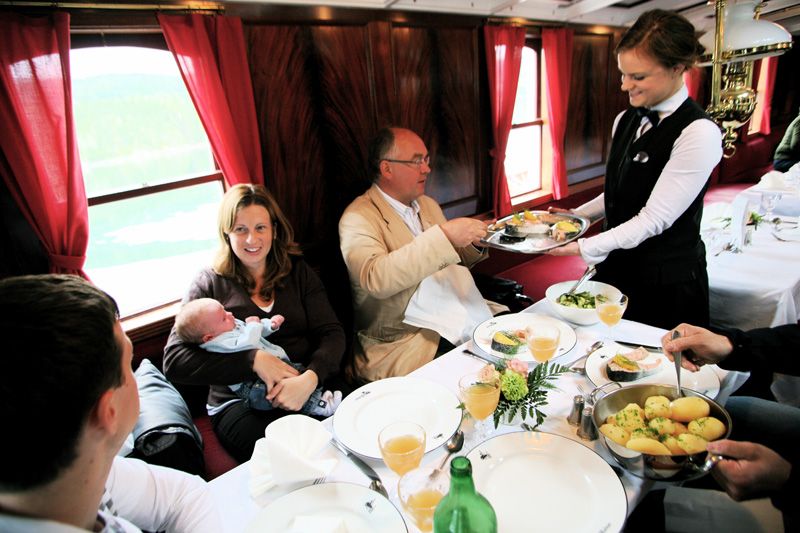 The restaurant on Skibladner 