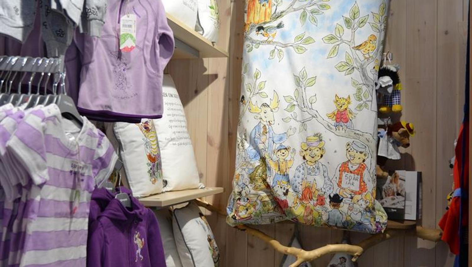Ekorn Jensens' butik i Hakkebakkeskoven