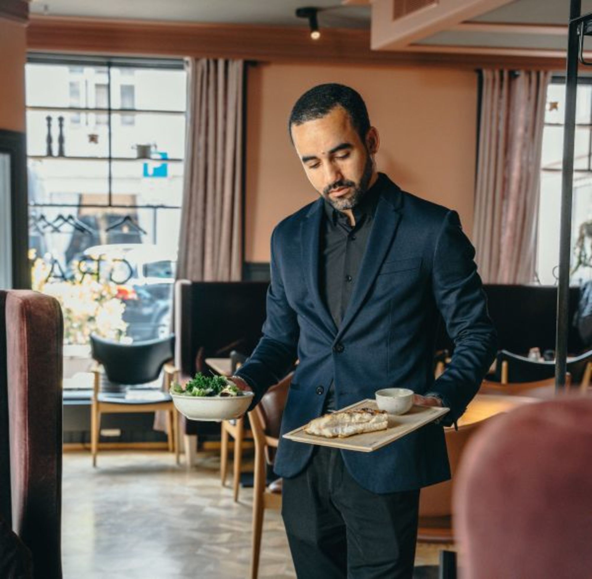 Restauranten på Grand Hotell Egersund, Eigra kjøkken og bar