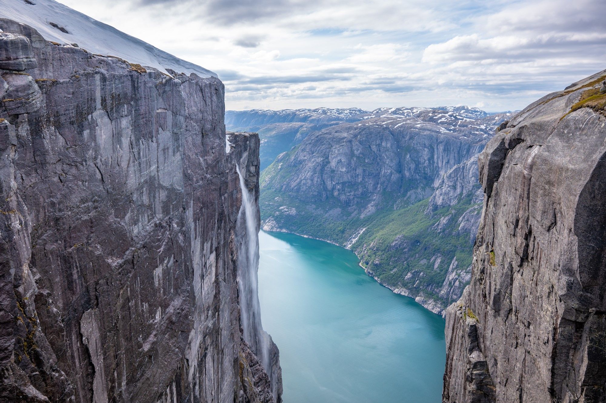 Kjerag byr på magisk utsikt