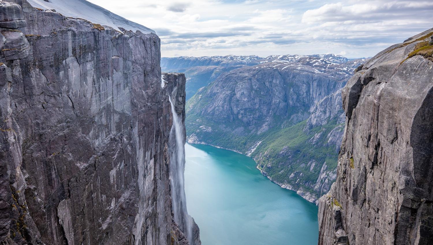 Kjerag byr på magisk utsikt