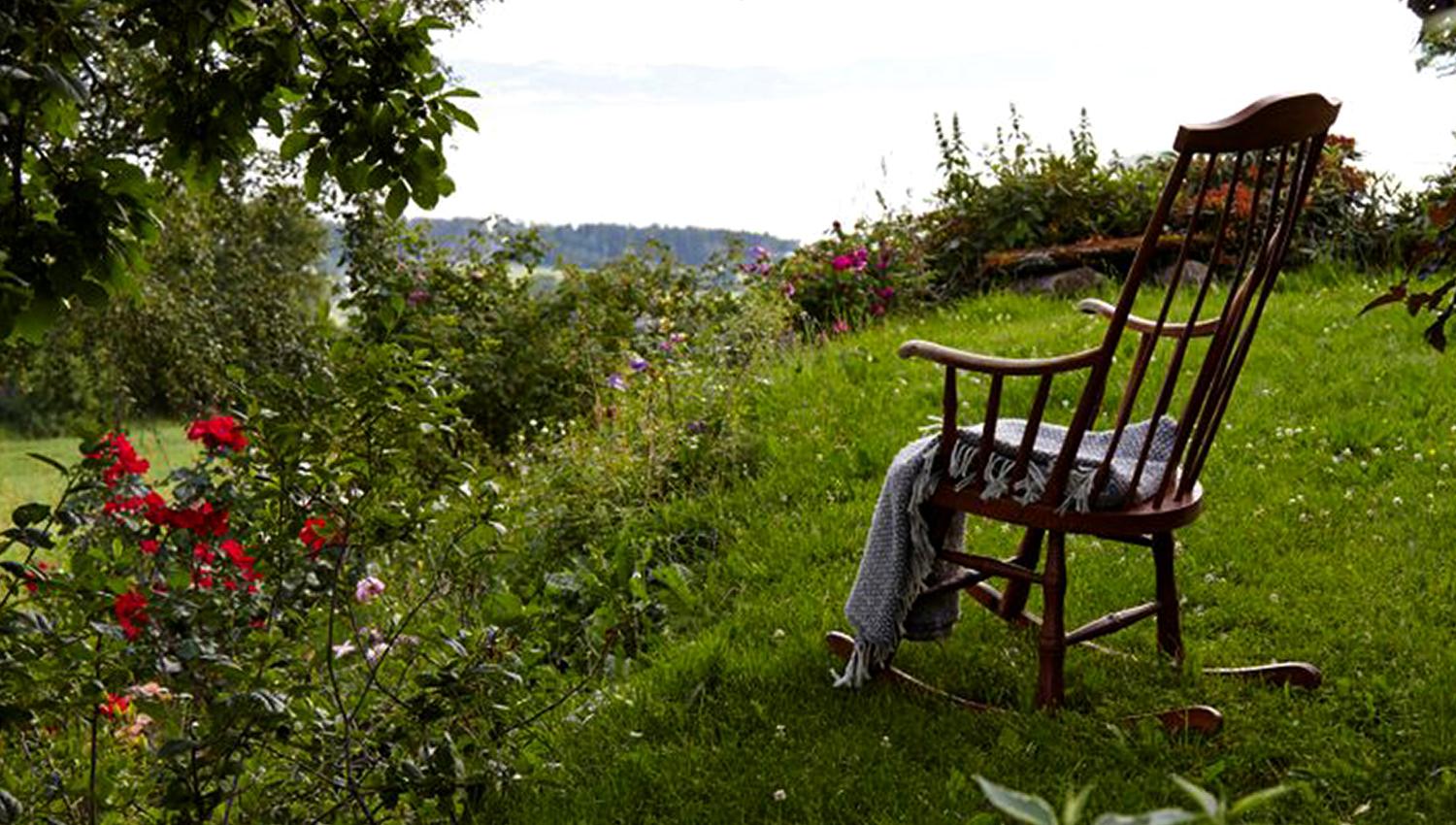 Husfrua gårdshotell - medlem av Den Gyldne Omvei på Inderøy - hagen