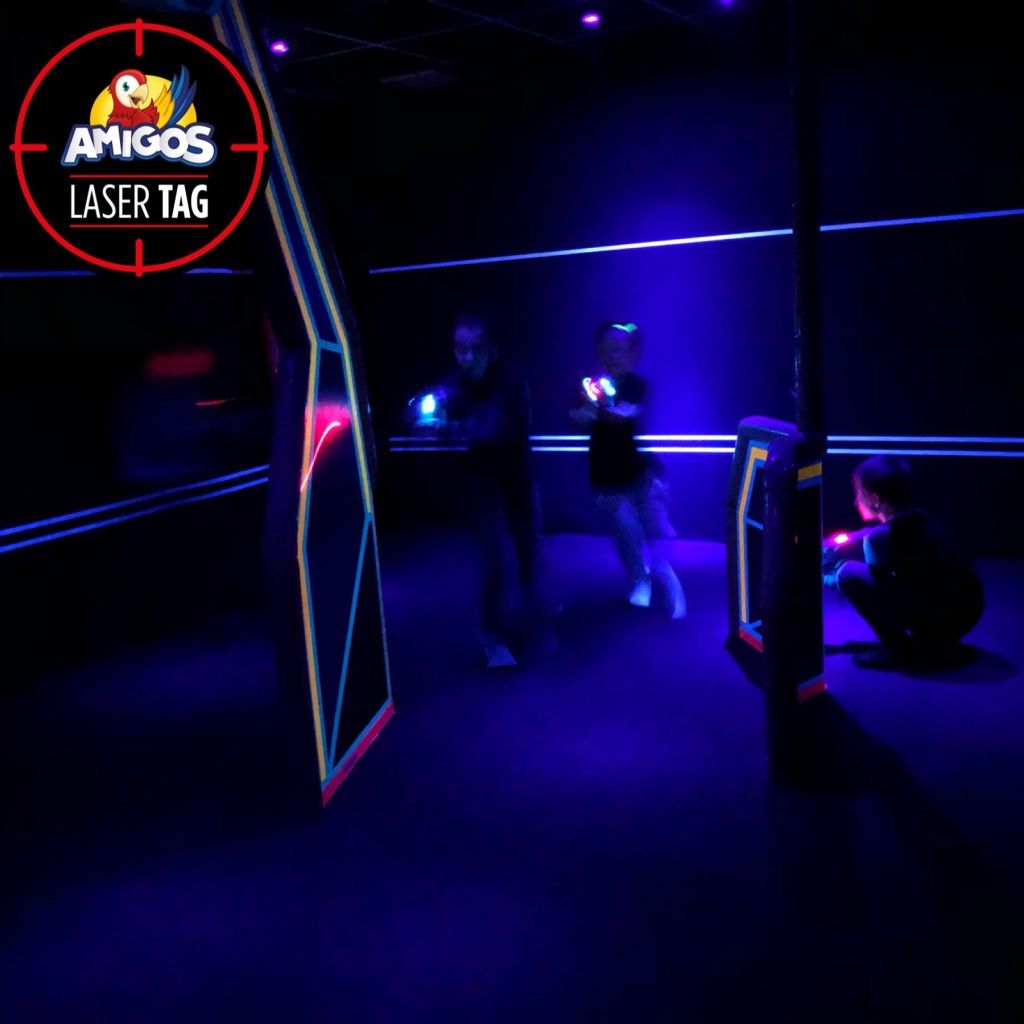 Barn spiller laser tag