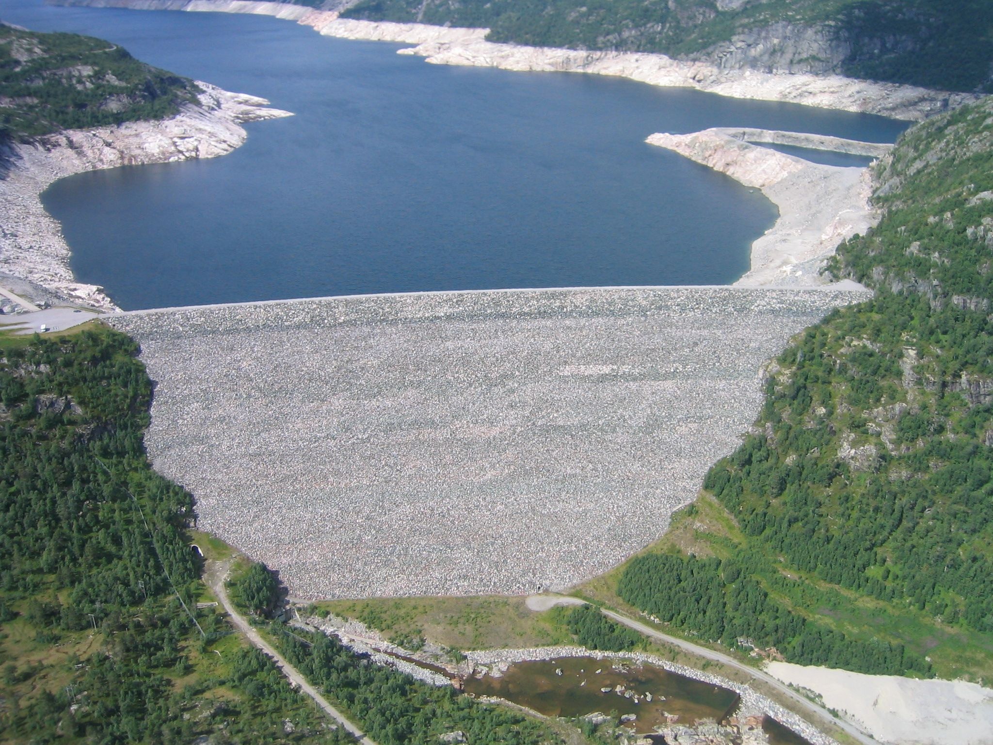 vatnedalsdammen i Bykle