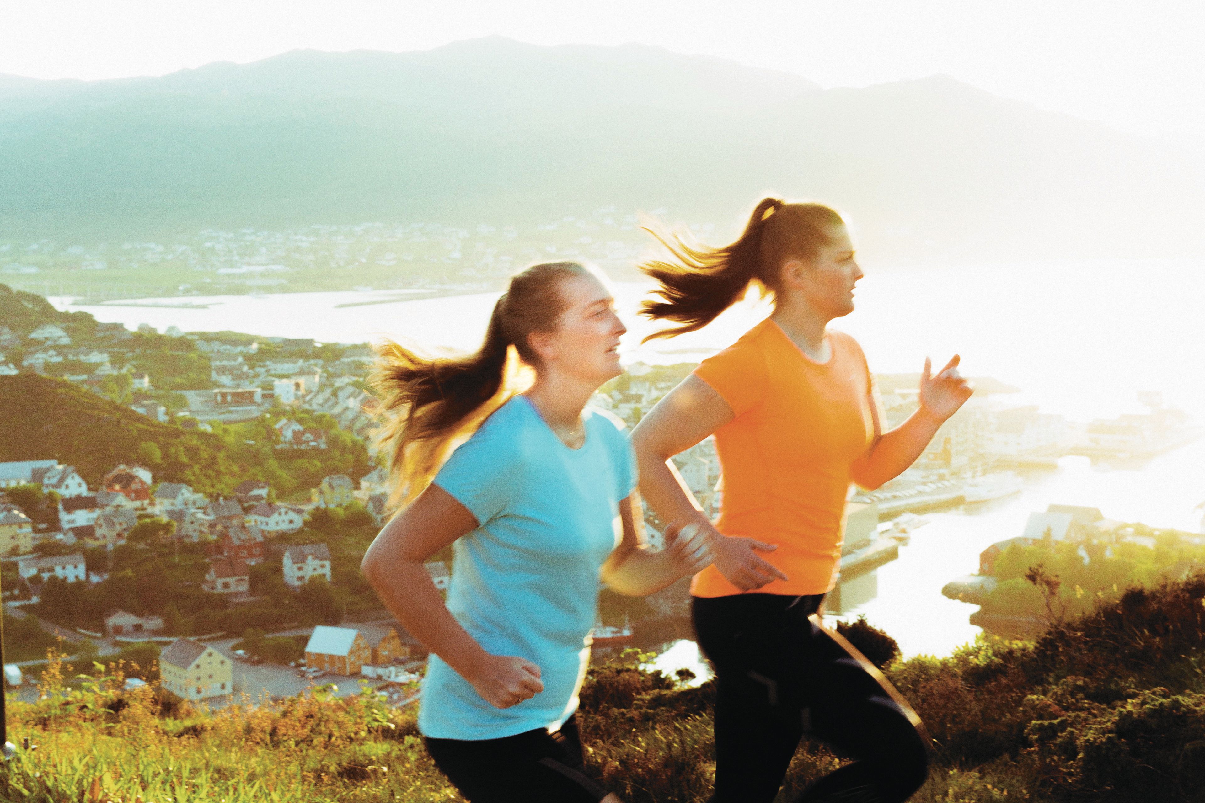 Fjelltur med utsikt i Fosnavåg.