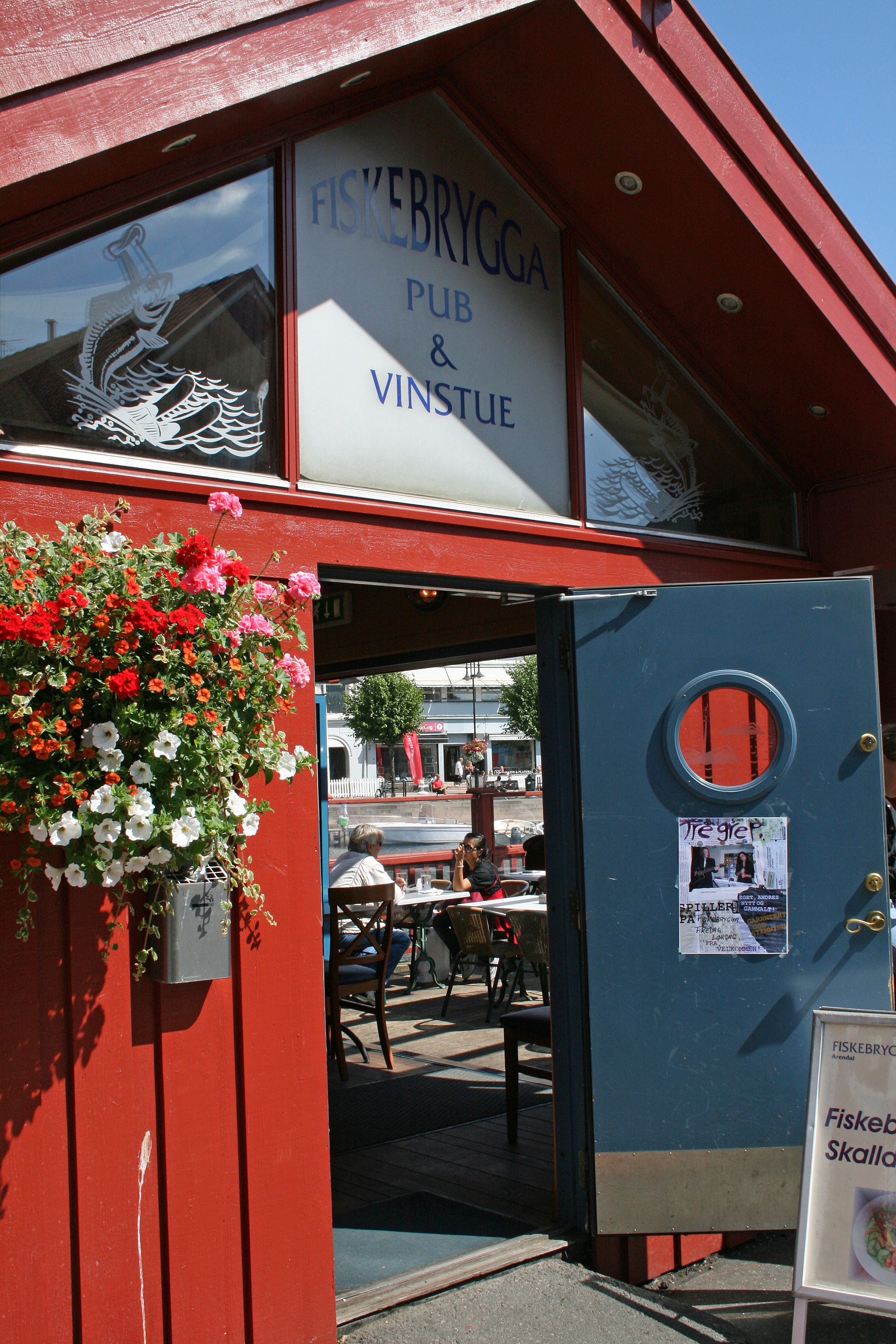 Fiskebrygga pub og vinstue inngang