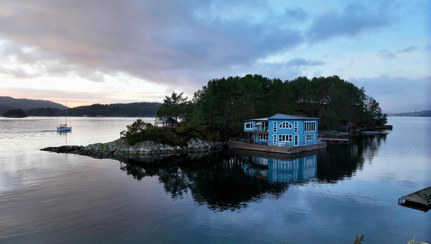 Floating Villa Bergen