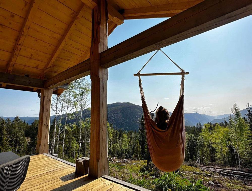 Dalen_sommer_hengekøyer-hos-Vidsyn-Midjas-2_1000x758