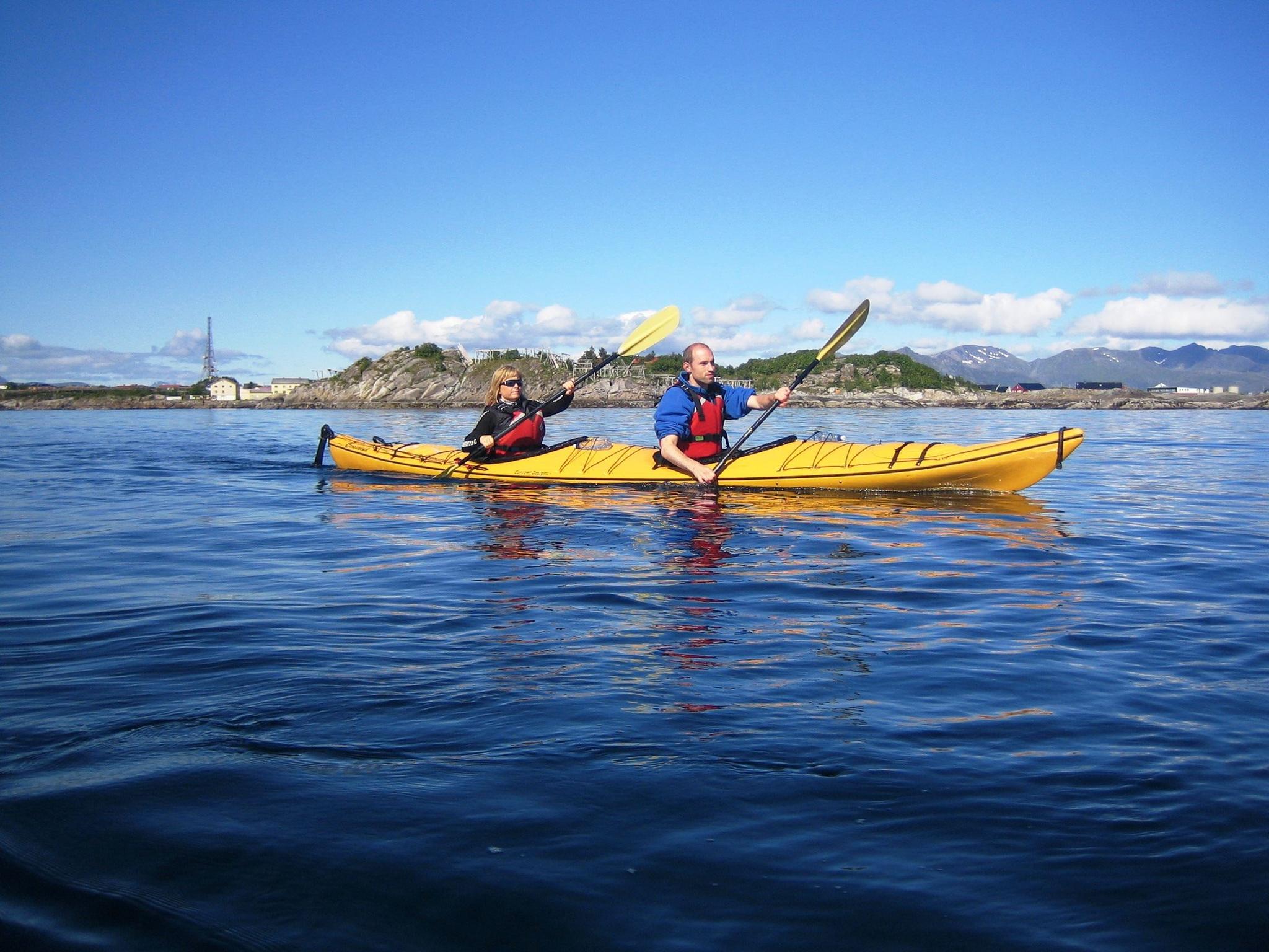 Guidet kajakktur fra Henningsvær