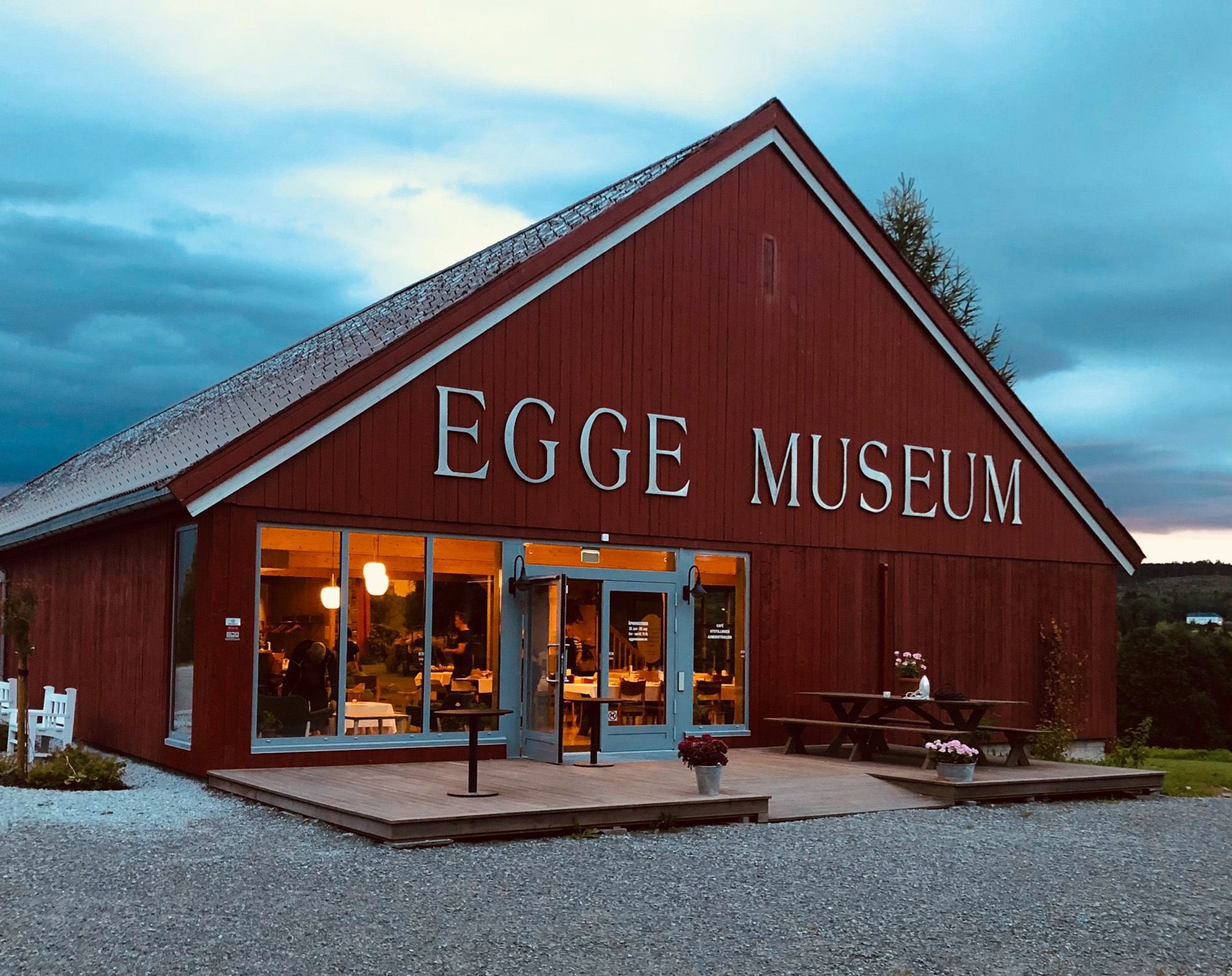 Egge Museum - den nyoppusede bygningen sett utenfra