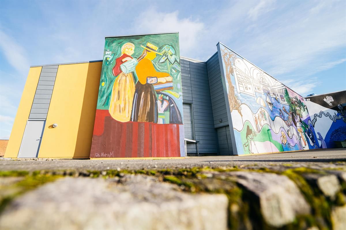 Street art Munch på rådhuset i Løten
