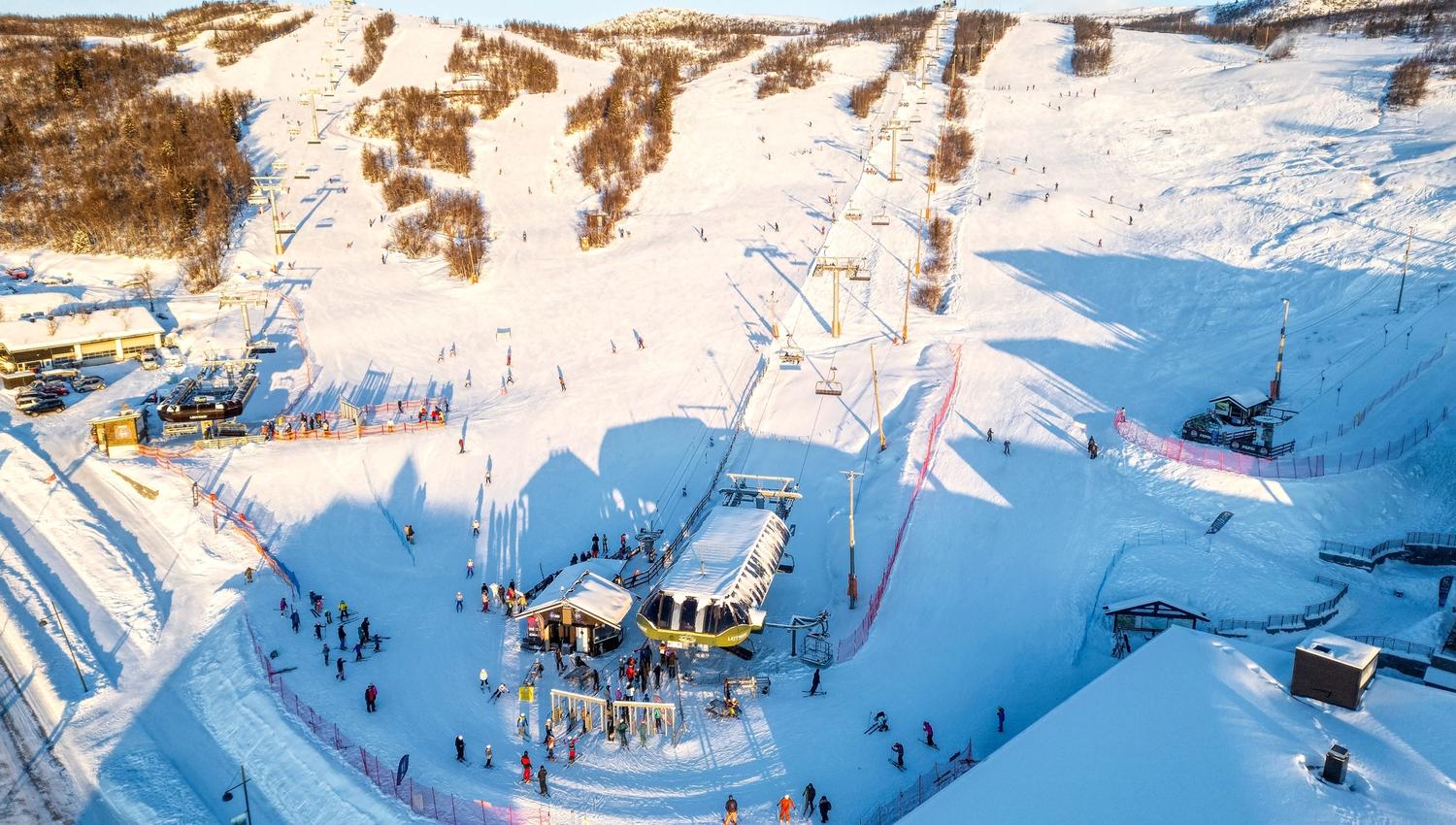 Dronebilde heisområde Beitostølen Skisenter