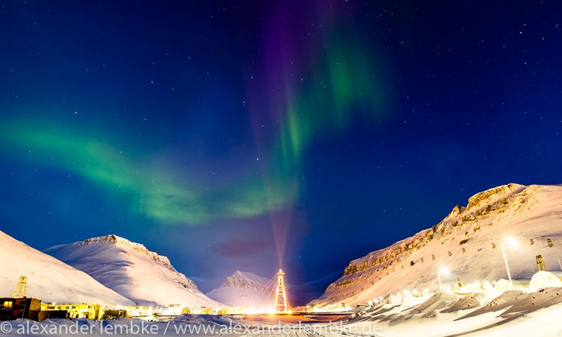 Nordlys over Longyearbyen