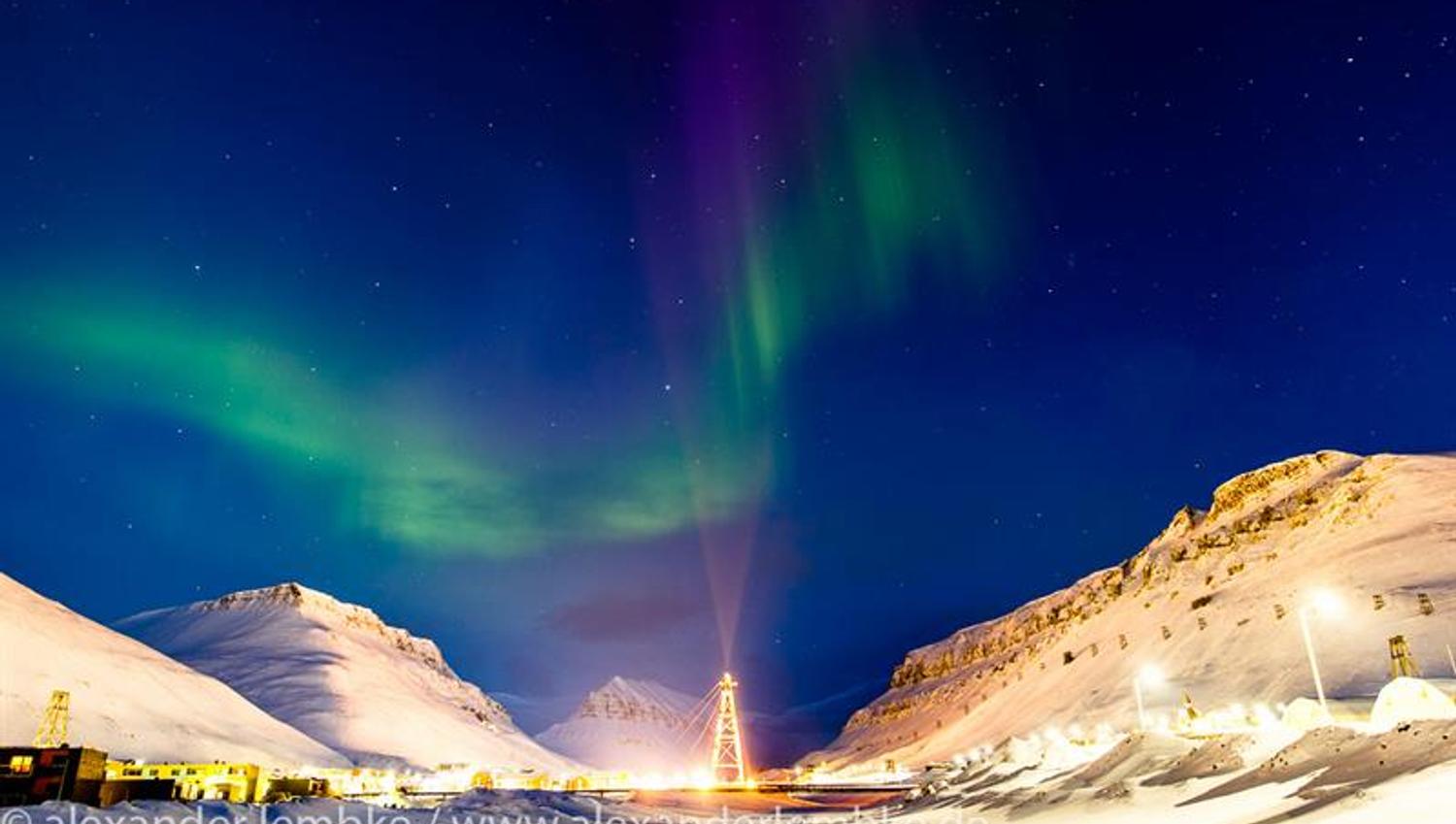 Nordlys over Longyearbyen