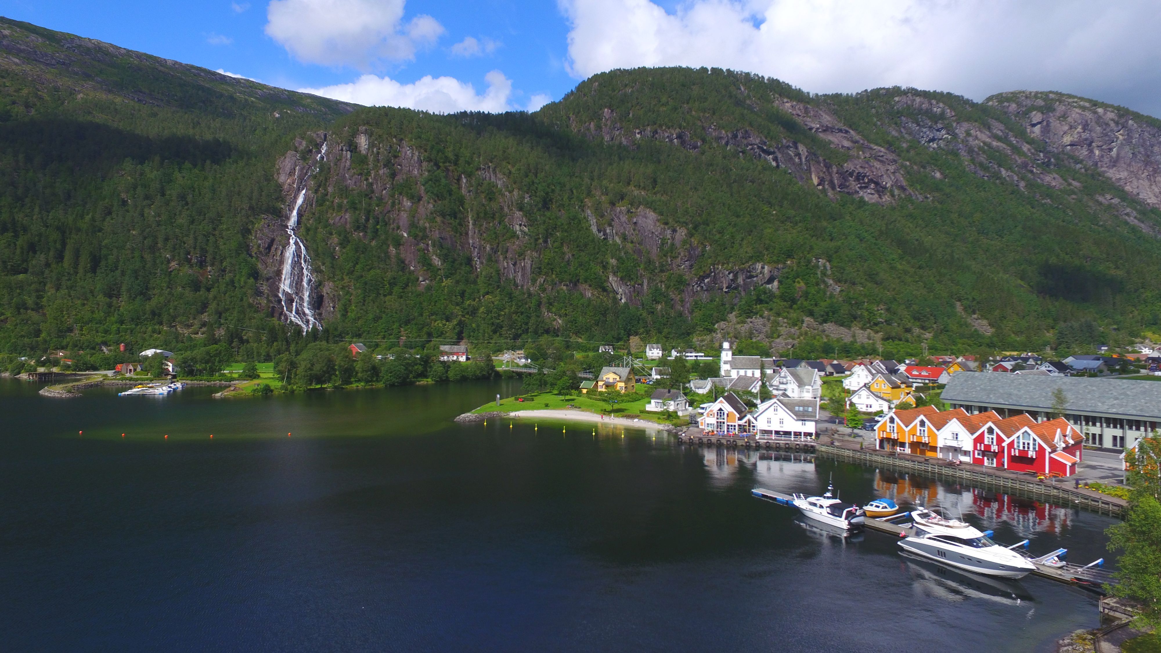 Private fjord cruise to Modalen