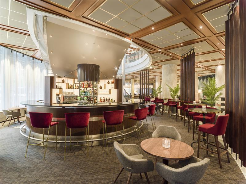 Lobby Bar
