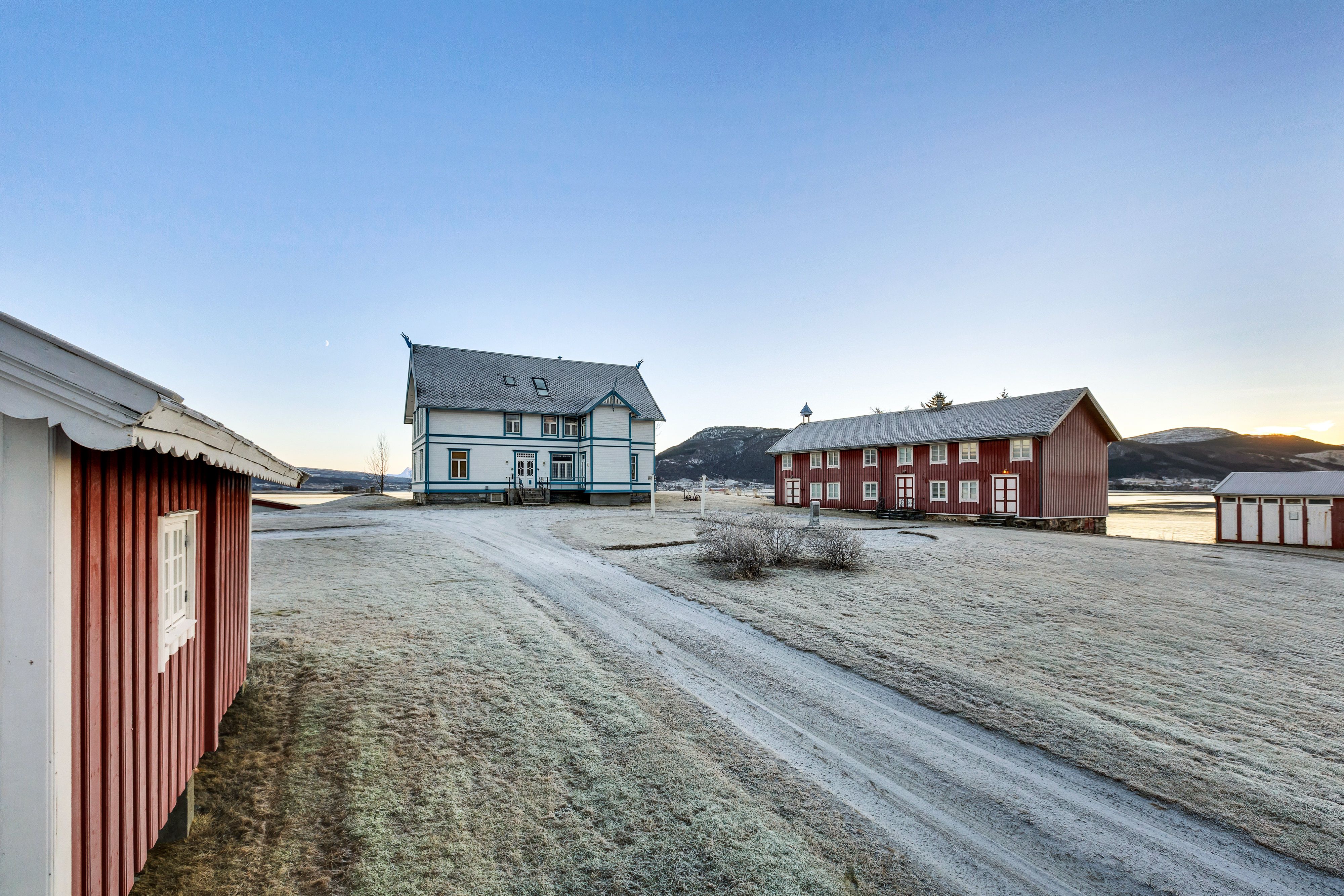 _Eksteriør - Hovedbygg_08