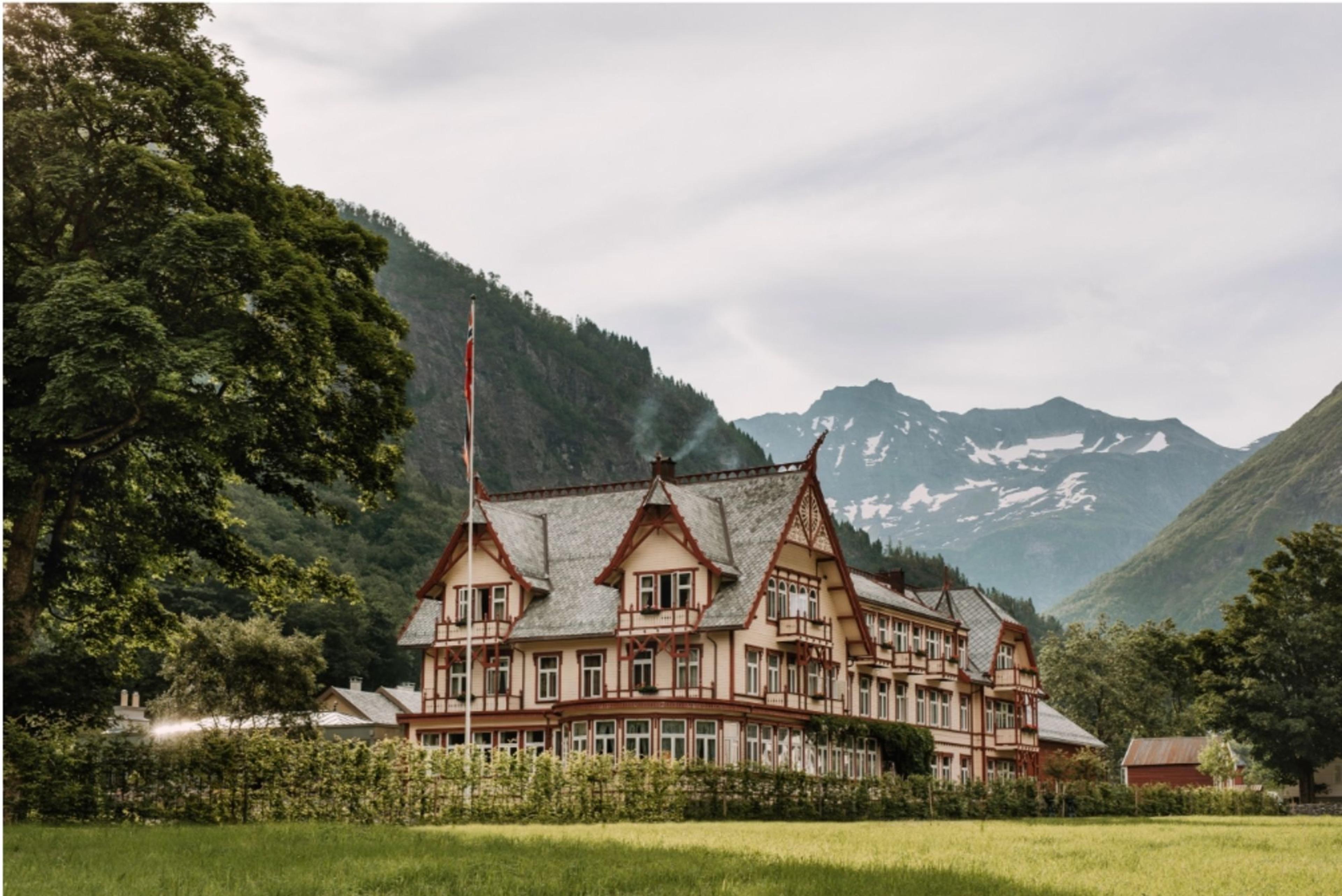 Hotel Union Øye ligger idyllisk til.