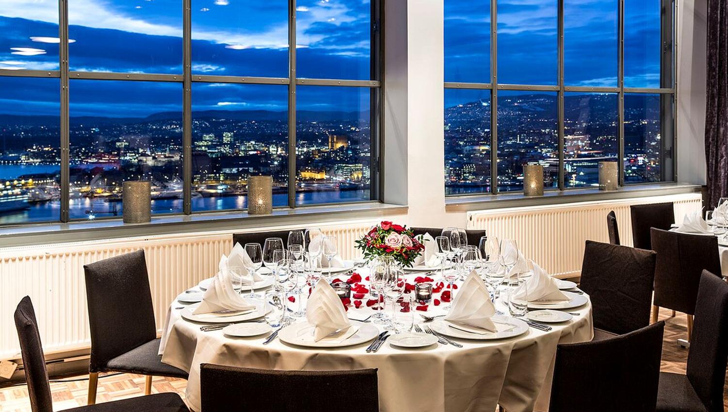 Ekebergrestaurant in Oslo. Fine dining and a spectacular view.