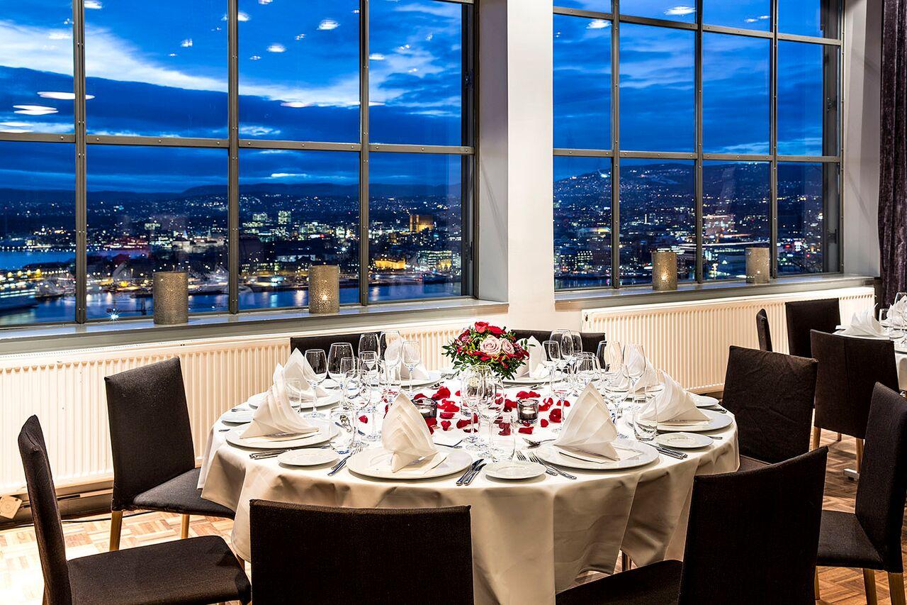 Ekebergrestaurant in Oslo. Fine dining and a spectacular view.
