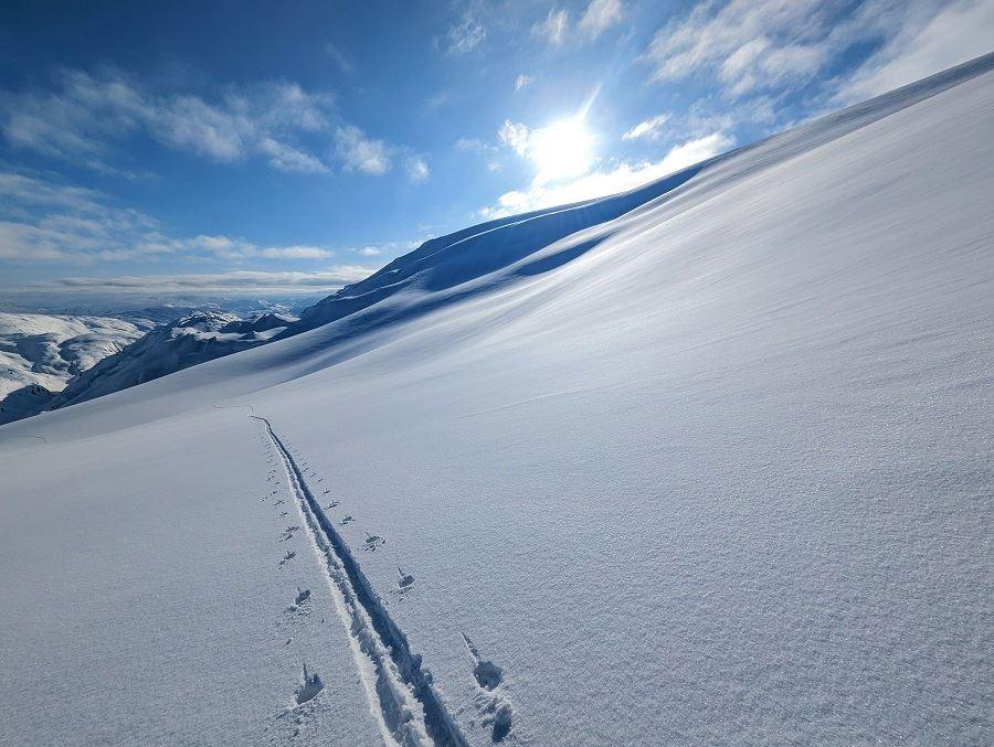 Skitur over Folgefonna - Norges tredje største isbre, Hardanger Fjellguide