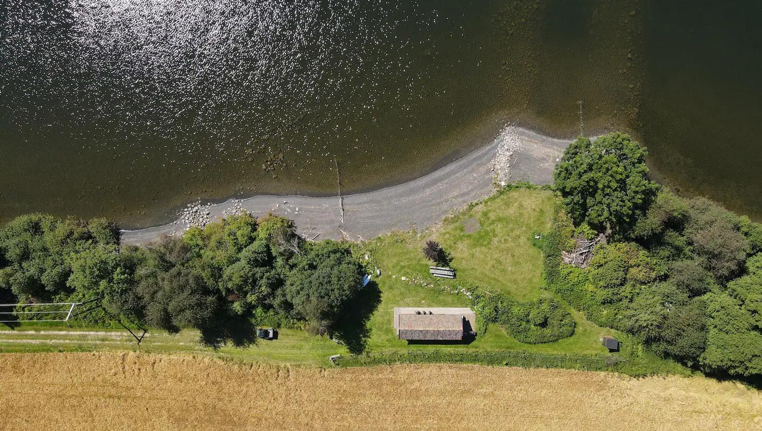 Dronebilde av Sommerfjøset