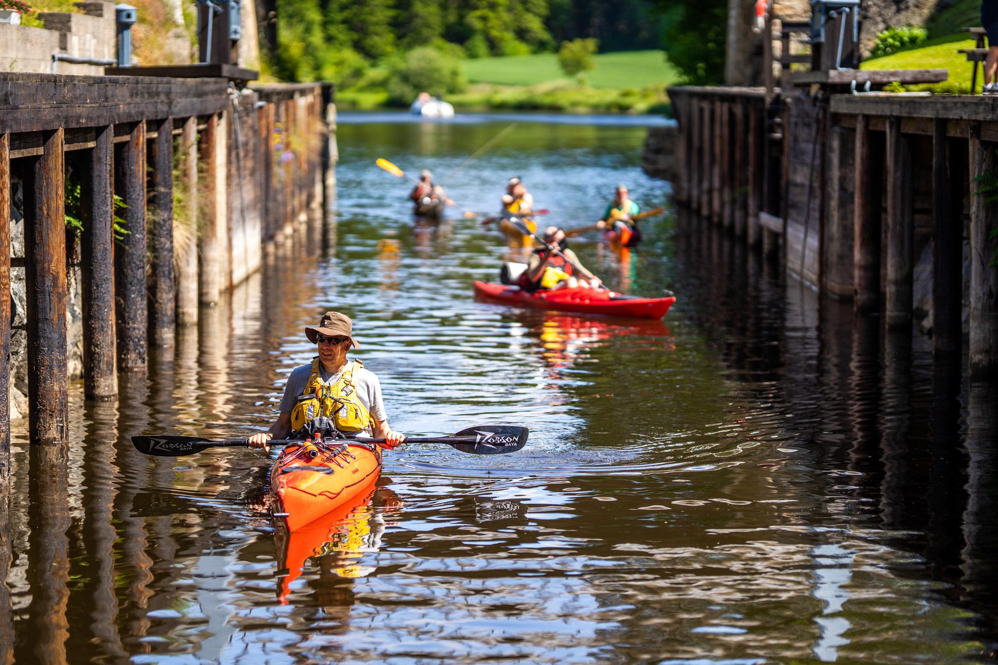 Kayaks in locks