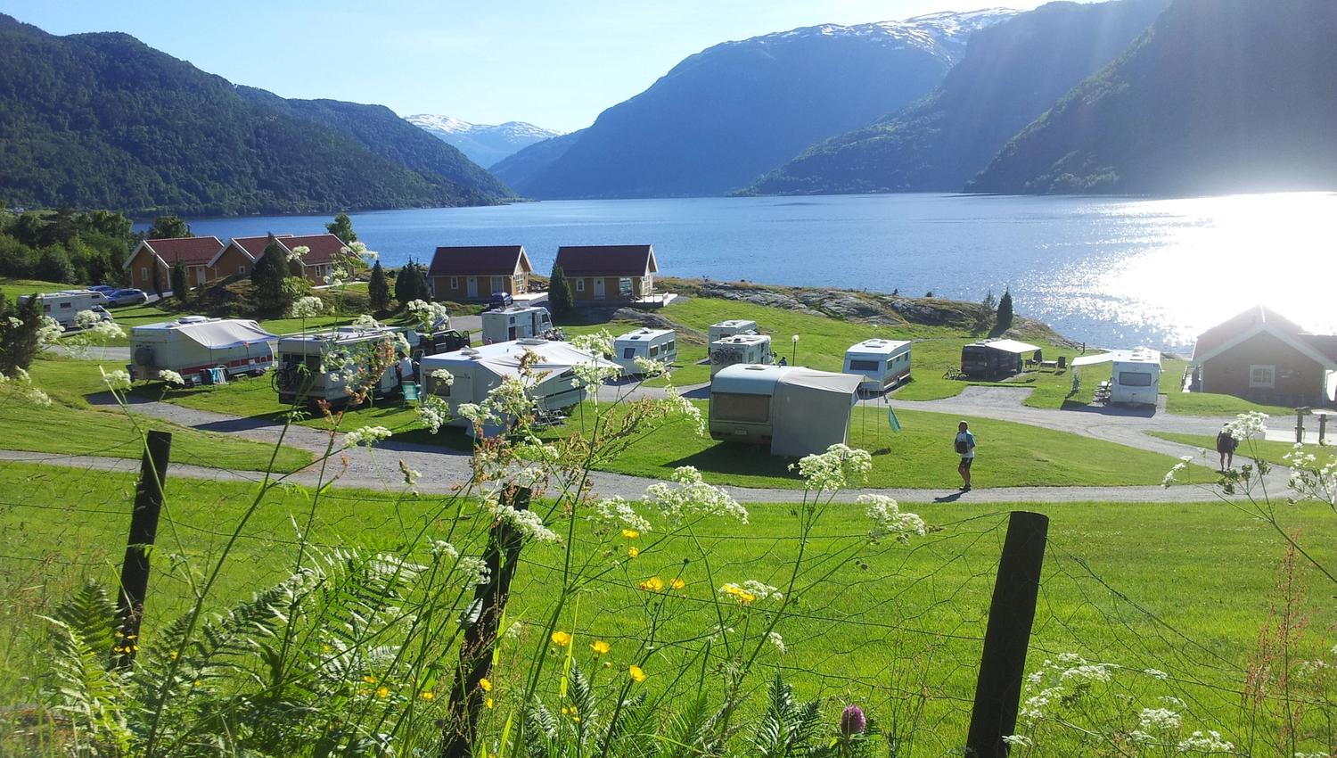 Kjørnes Camping og Fjordhytter