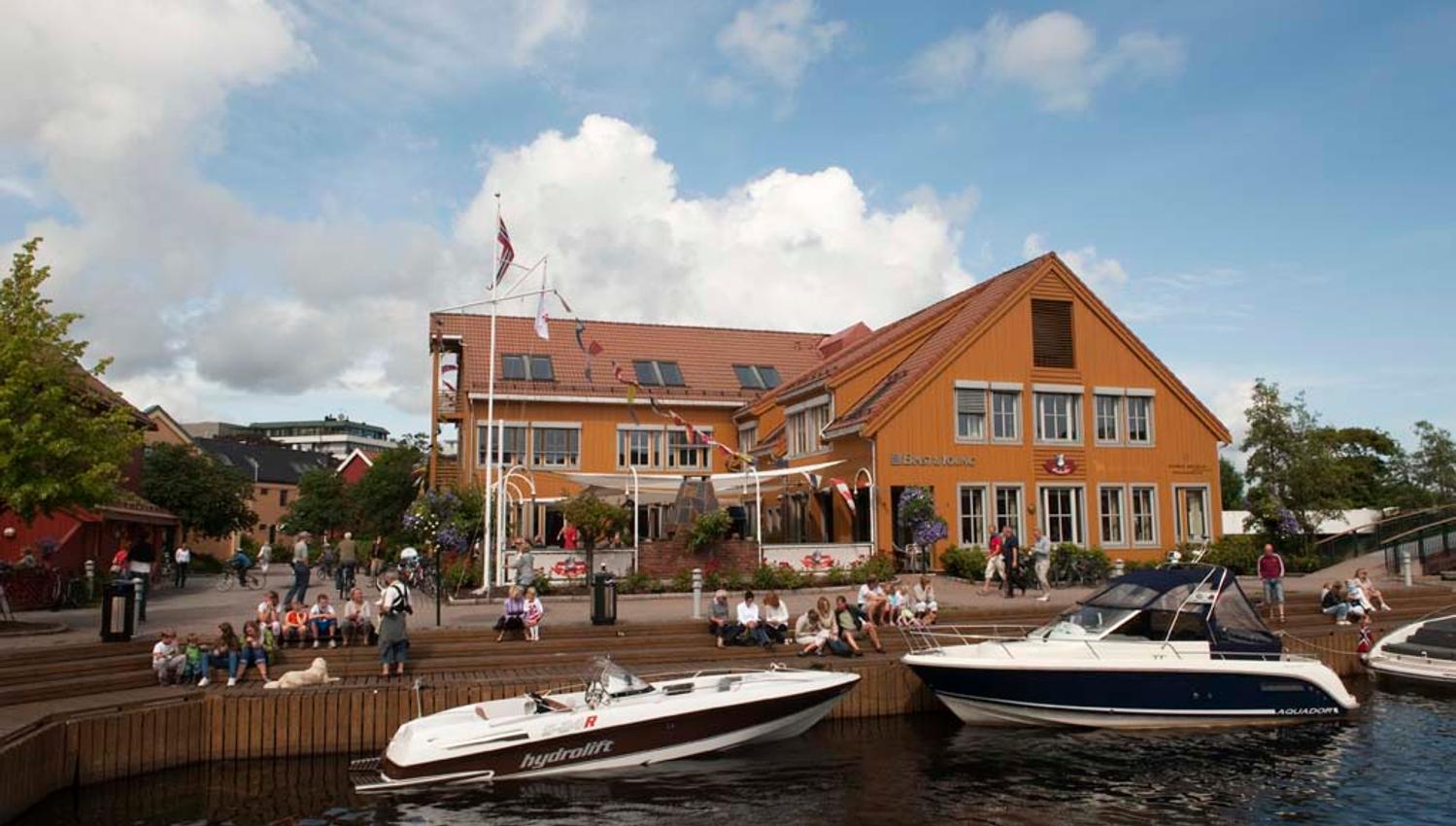 Pieder Ro på Fiskebrygga